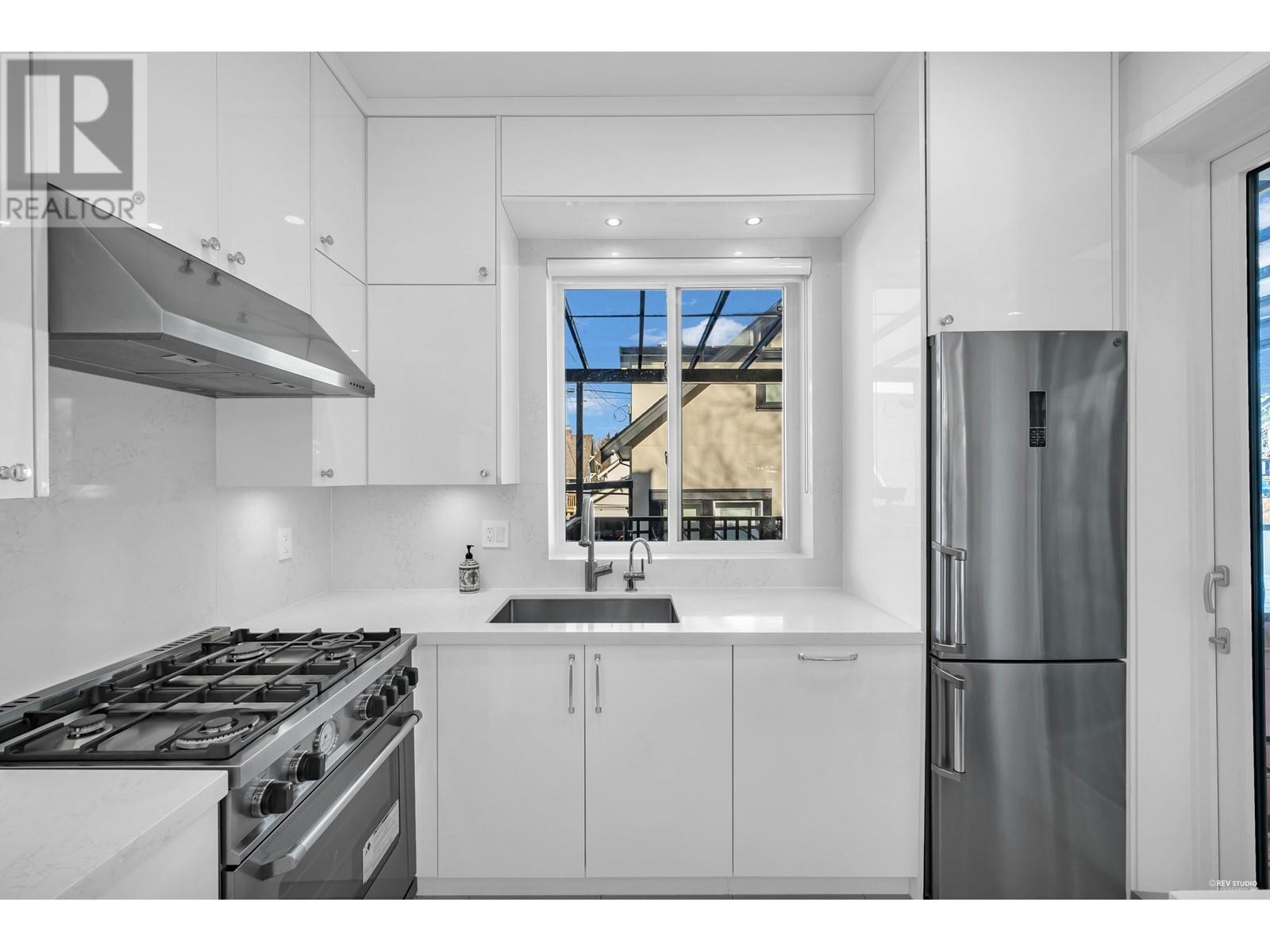 605 W 23rd Ave, Vancouver, British Columbia  V5Z 1A5 - Photo 13 - R2866272