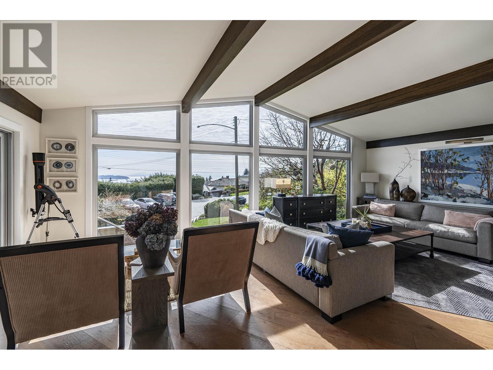 1715 Rosebery Avenue, West Vancouver, British Columbia  V7V 2Z5 - Photo 8 - R2866281
