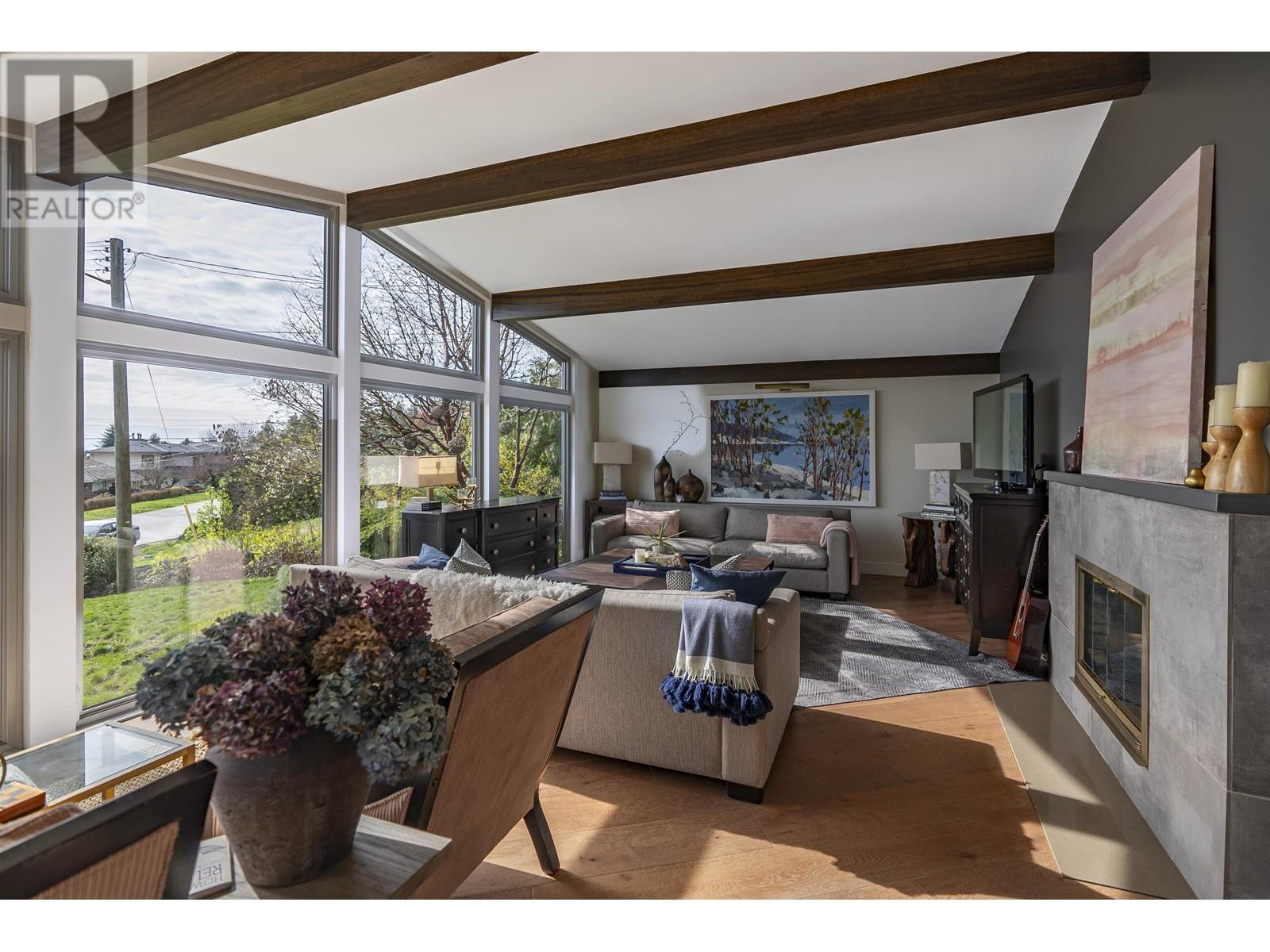 1715 Rosebery Avenue, West Vancouver, British Columbia  V7V 2Z5 - Photo 9 - R2866281