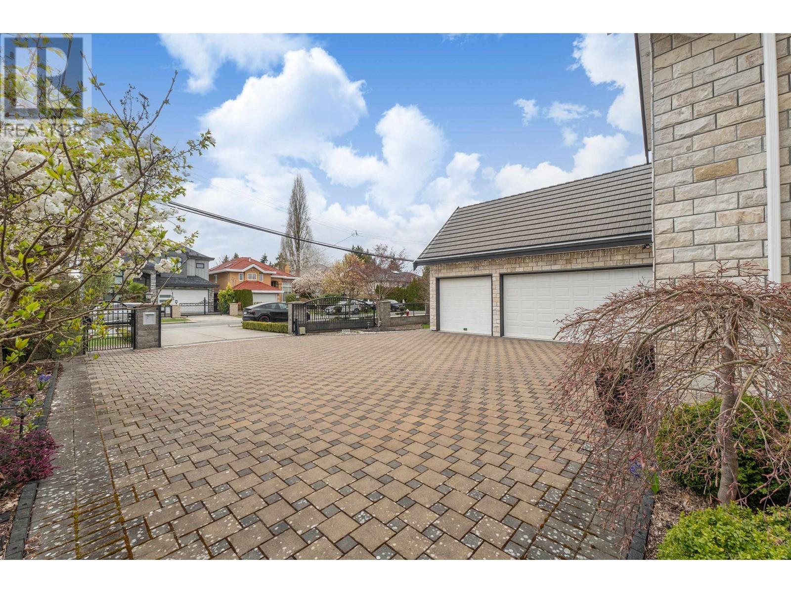 7500 Lindsay Road, Richmond, British Columbia  V7C 3M6 - Photo 2 - R2865705