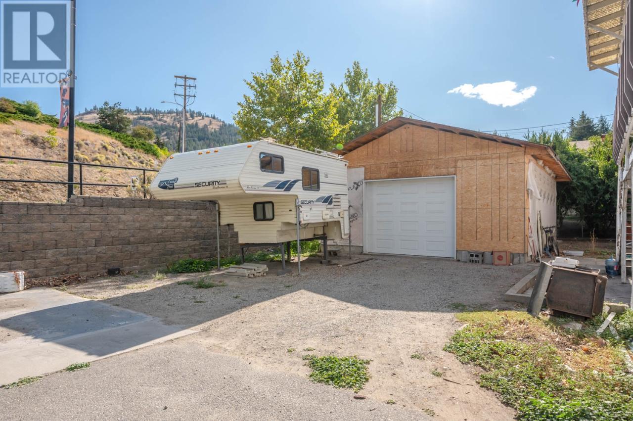 8119 PURVES Road Summerland Photo 45