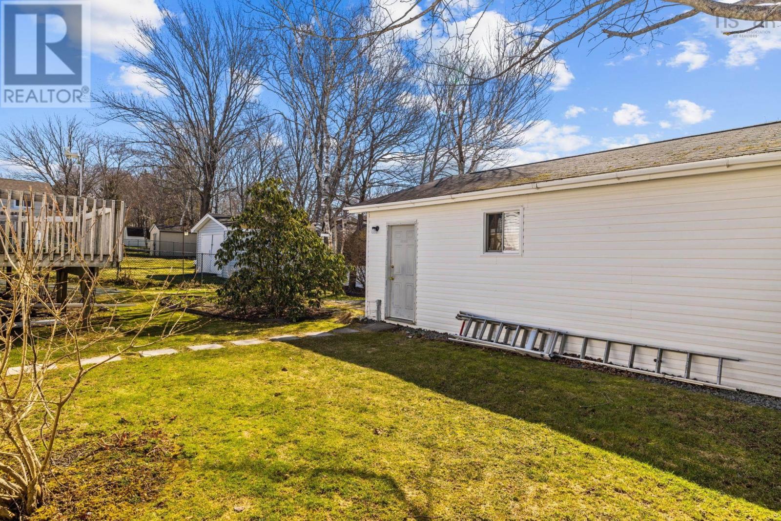 25 Gourok Avenue, Dartmouth, Nova Scotia  B2X 2B1 - Photo 30 - 202406091