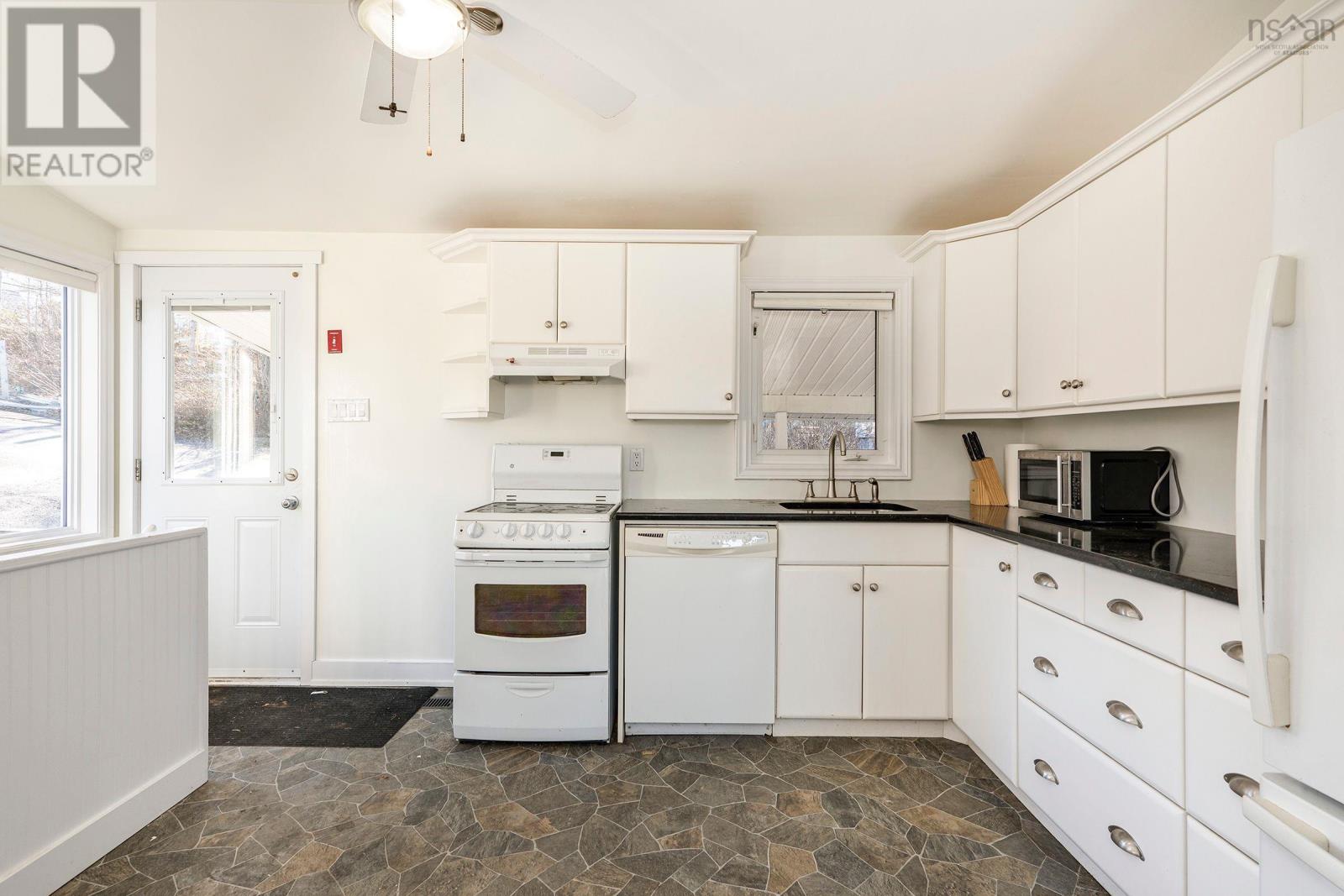 44 Major Street, Dartmouth, Nova Scotia  B2X 1A6 - Photo 2 - 202406100