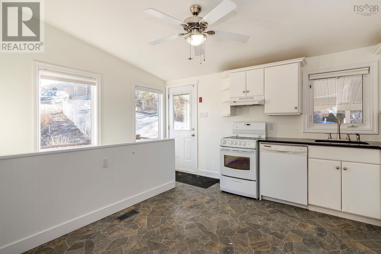 44 Major Street, Dartmouth, Nova Scotia  B2X 1A6 - Photo 3 - 202406100