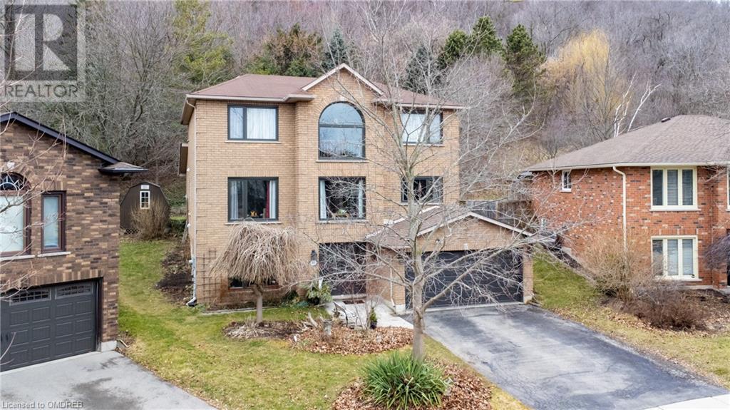19 Renata Court, Dundas, Ontario  L9H 6X1 - Photo 2 - 40566211