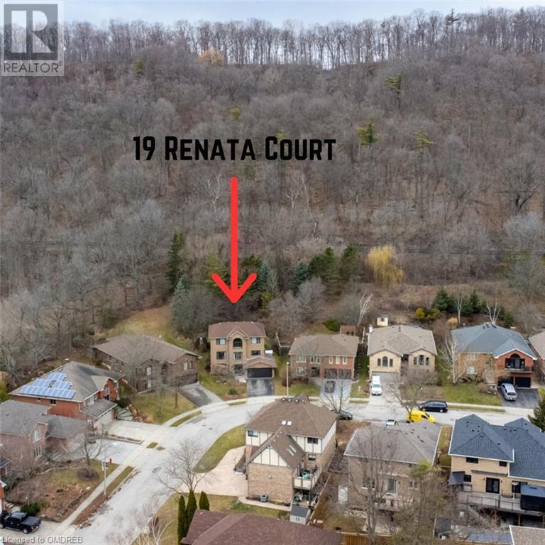 19 Renata Court, Dundas, Ontario  L9H 6X1 - Photo 4 - 40566211