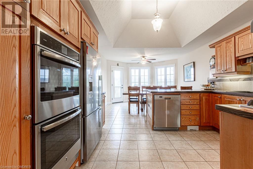 5101 Mount Nemo Crescent, Burlington, Ontario  L7M 0T7 - Photo 8 - 40566103