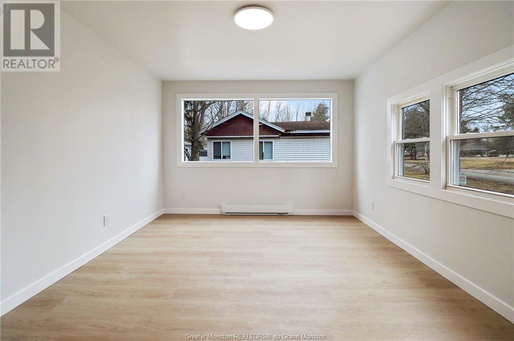 7 Walnut, Moncton, New Brunswick  E1H 3B6 - Photo 9 - M158411