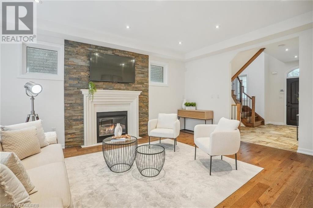 298 Sixteen Mile Drive, Oakville, Ontario  L6M 0V8 - Photo 4 - 40546270