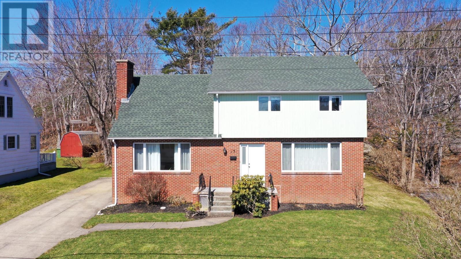 13 Forward Avenue, Halifax, Nova Scotia  B3P 1S3 - Photo 1 - 202406141