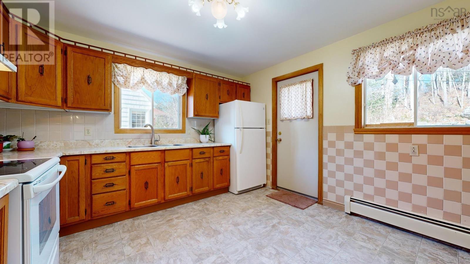 13 Forward Avenue, Halifax, Nova Scotia  B3P 1S3 - Photo 12 - 202406141