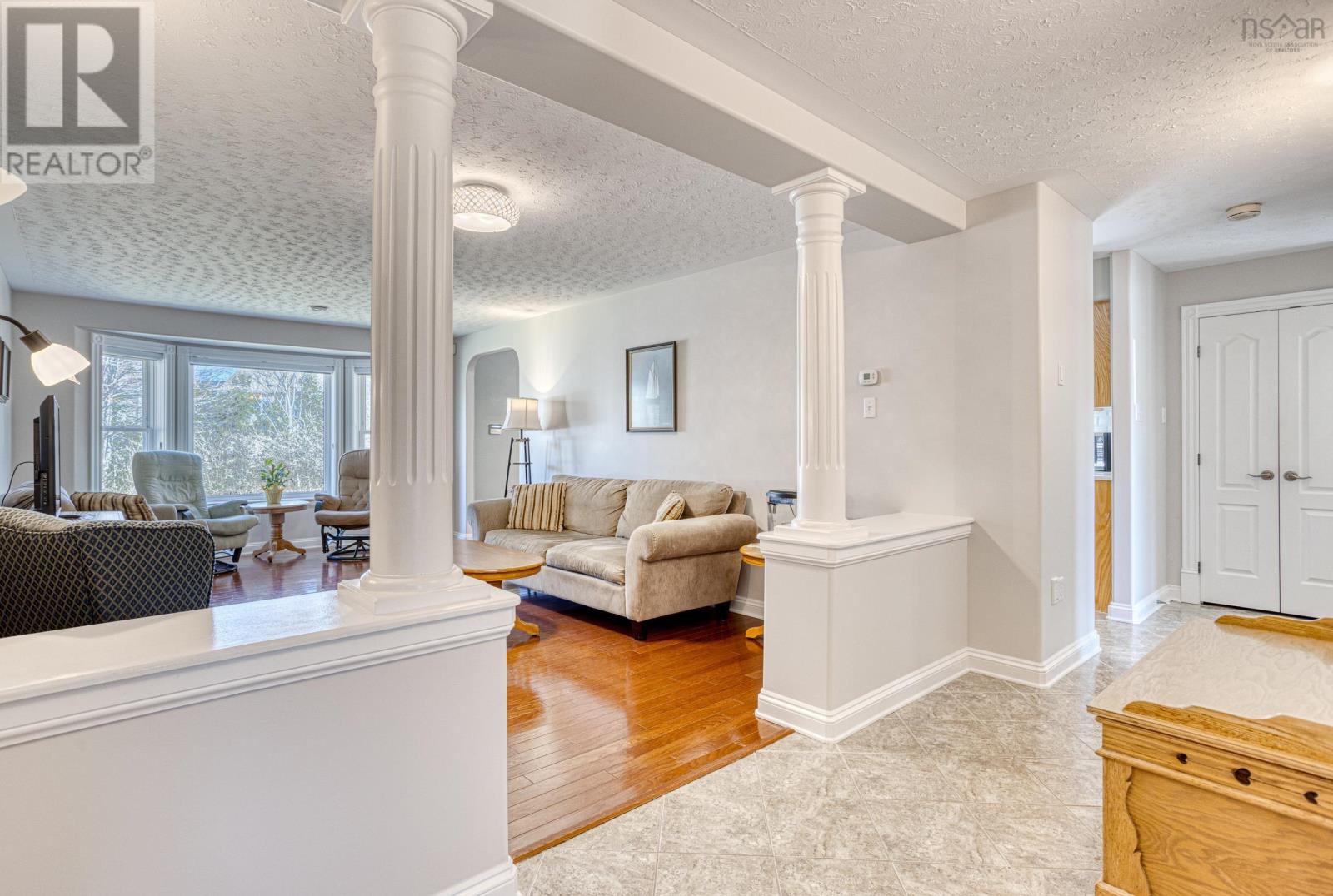 452 Astral Drive, Cole Harbour, Nova Scotia  B2V 2V2 - Photo 4 - 202406146