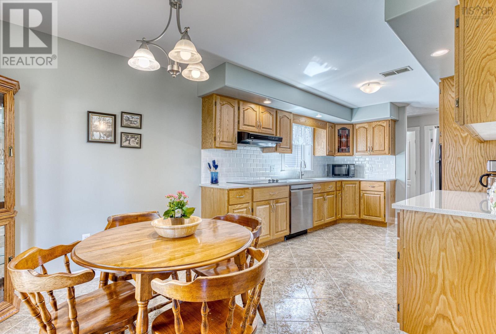 452 Astral Drive, Cole Harbour, Nova Scotia  B2V 2V2 - Photo 8 - 202406146