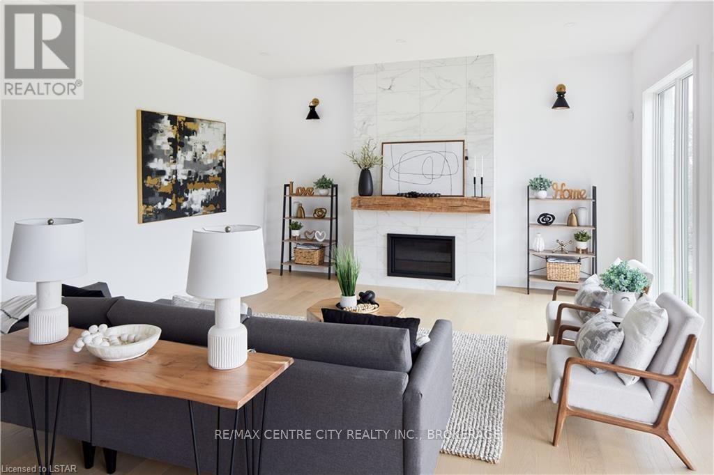 209 Merritt Crt, North Middlesex, Ontario  N0M 2K0 - Photo 10 - X8201712