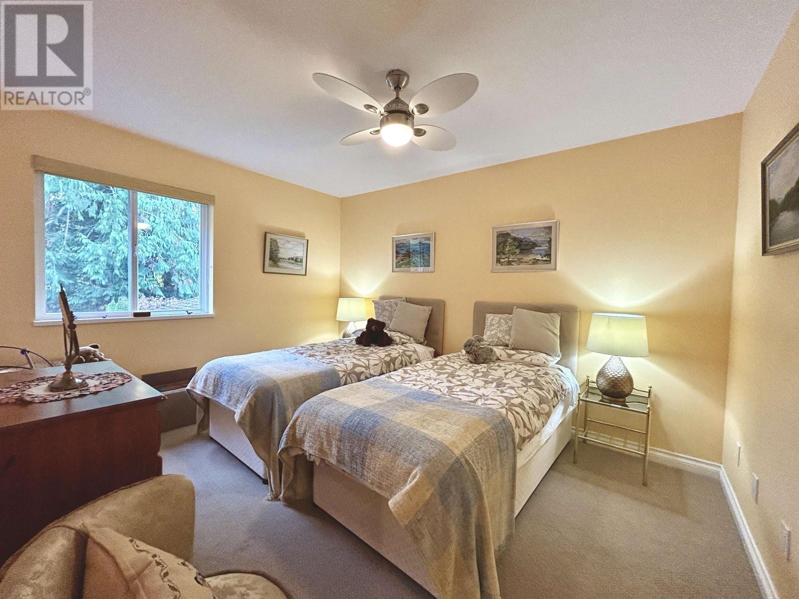 6157 Highmoor Place, Sechelt, British Columbia  V7Z 0L1 - Photo 12 - R2866313