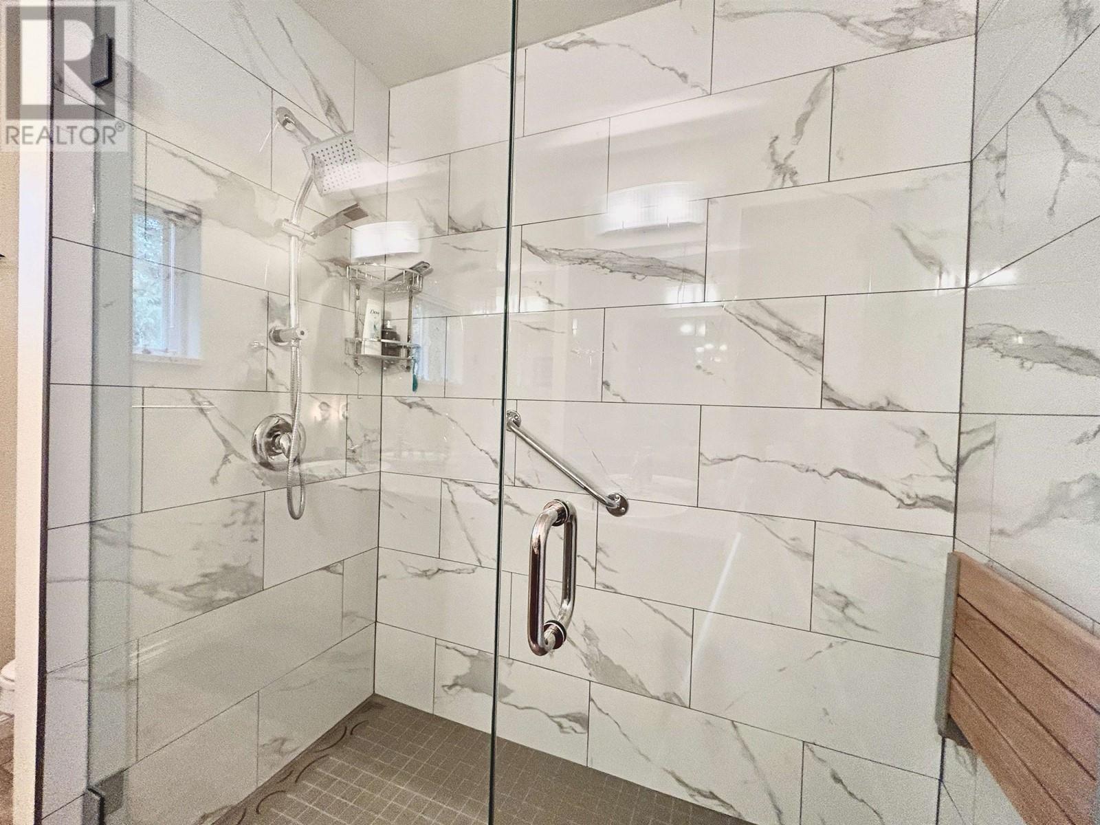 6157 Highmoor Place, Sechelt, British Columbia  V7Z 0L1 - Photo 17 - R2866313