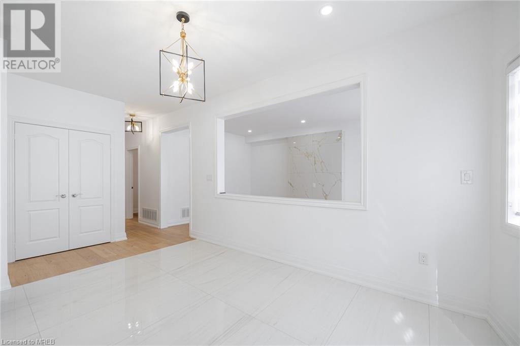 3020 Hawktail Crescent, Mississauga, Ontario  L5M 6W3 - Photo 9 - 40566488