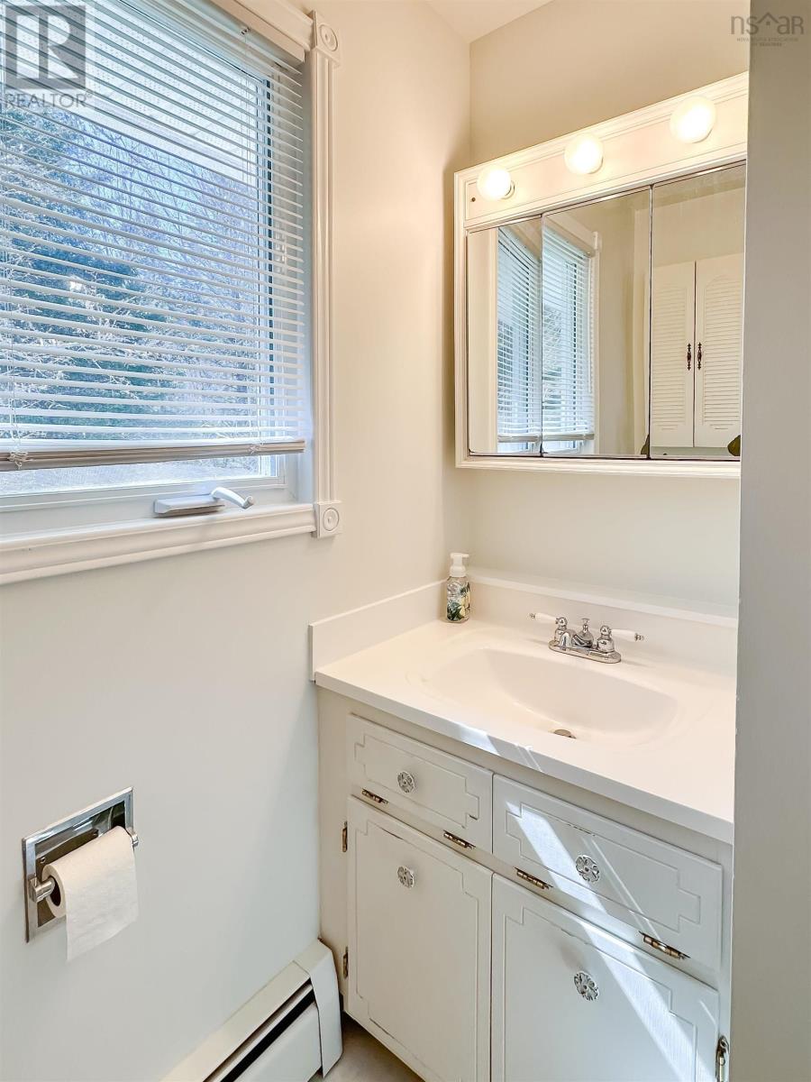 894 Fales River Drive, Greenwood, Nova Scotia  B0P 1N0 - Photo 16 - 202406124