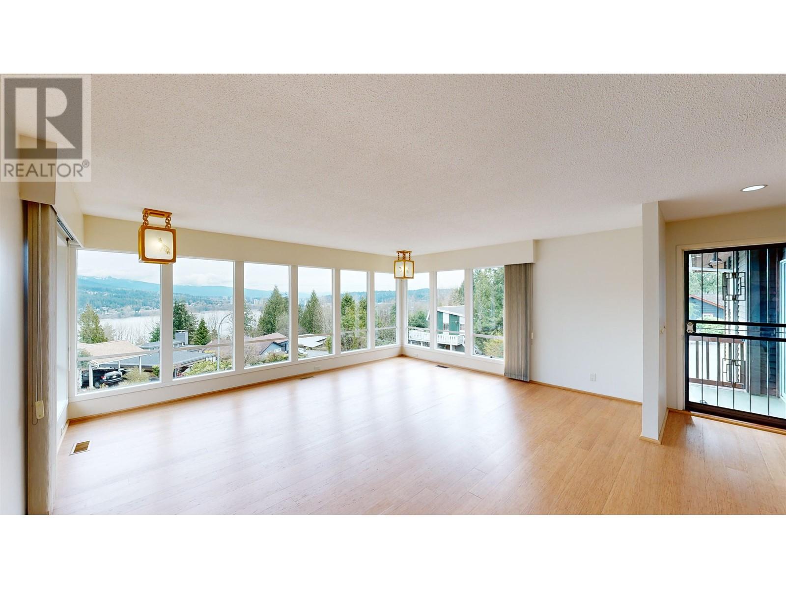 466 Mcgill Drive, Port Moody, British Columbia  V3H 1T9 - Photo 9 - R2866308