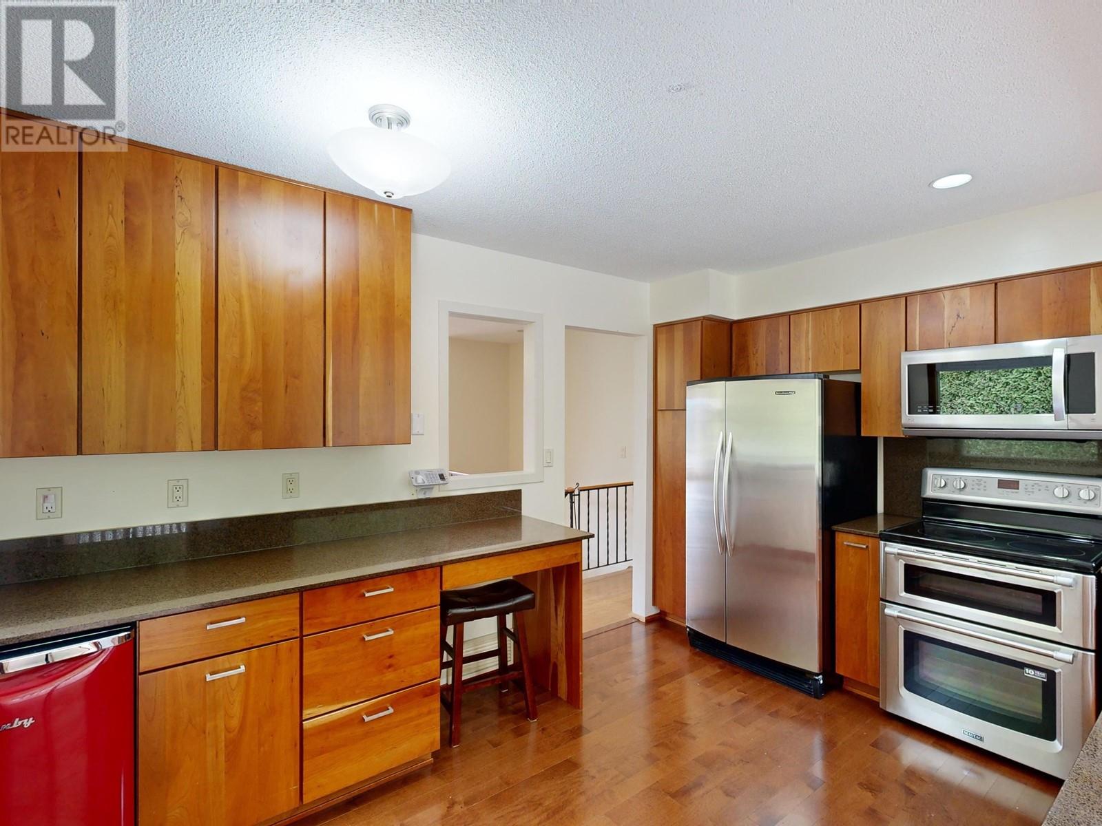 466 Mcgill Drive, Port Moody, British Columbia  V3H 1T9 - Photo 17 - R2866308