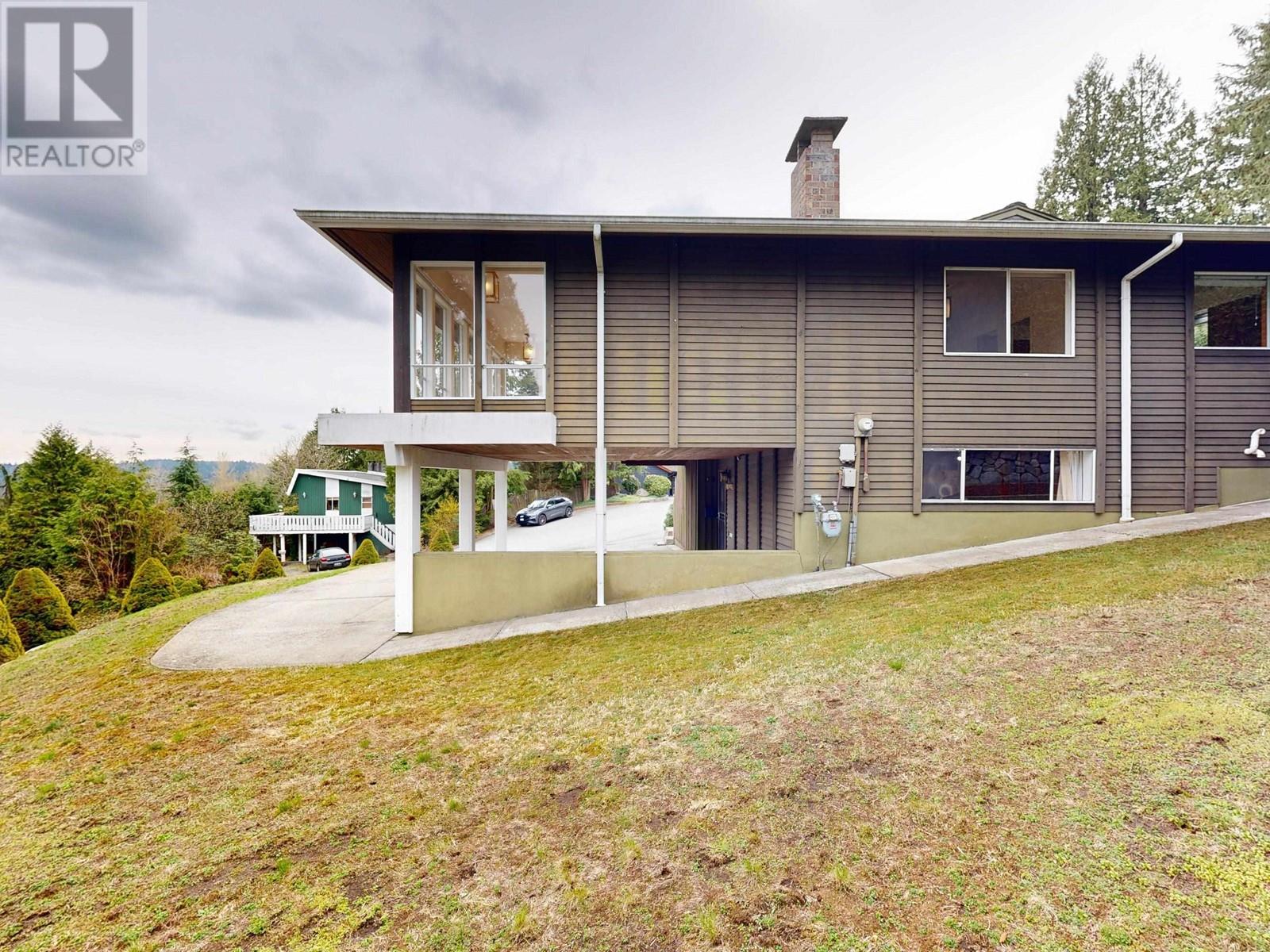 466 Mcgill Drive, Port Moody, British Columbia  V3H 1T9 - Photo 40 - R2866308