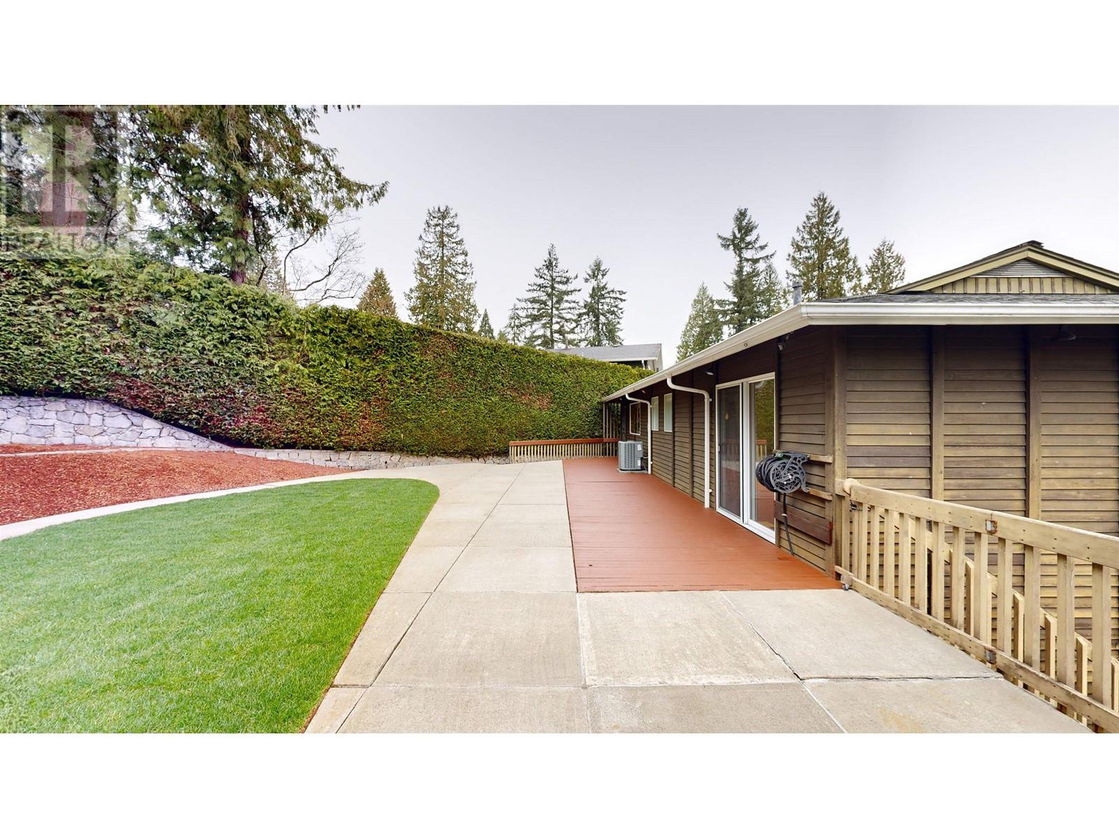 466 Mcgill Drive, Port Moody, British Columbia  V3H 1T9 - Photo 31 - R2866308