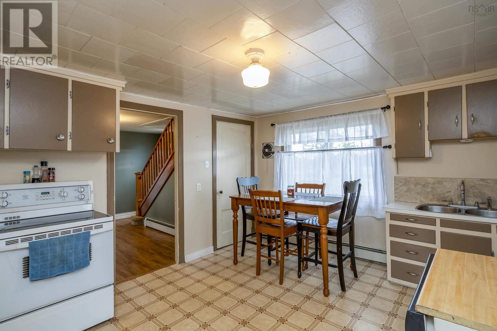 3378 Highway 1, Aylesford East, Nova Scotia  B0P 1C0 - Photo 2 - 202406171