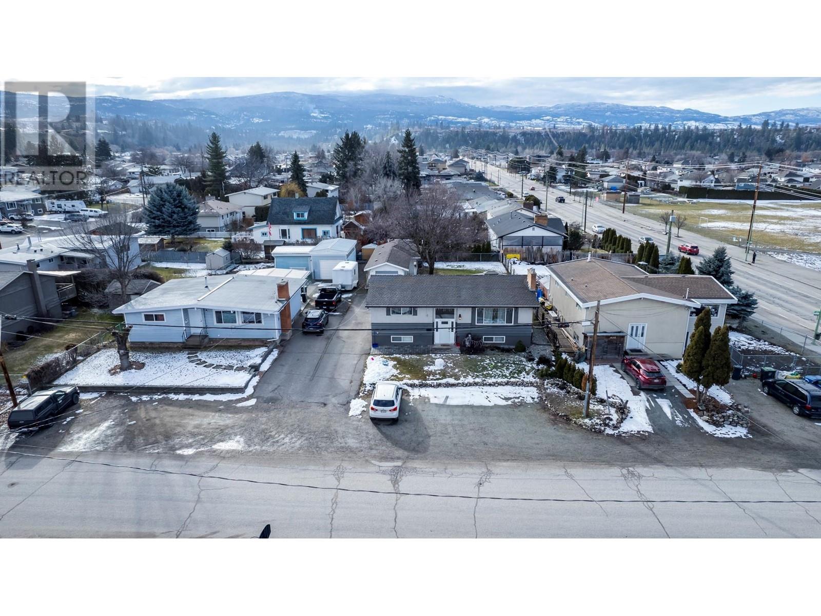 605 Perry Road, Kelowna, British Columbia  V1X 1J1 - Photo 31 - 10308923