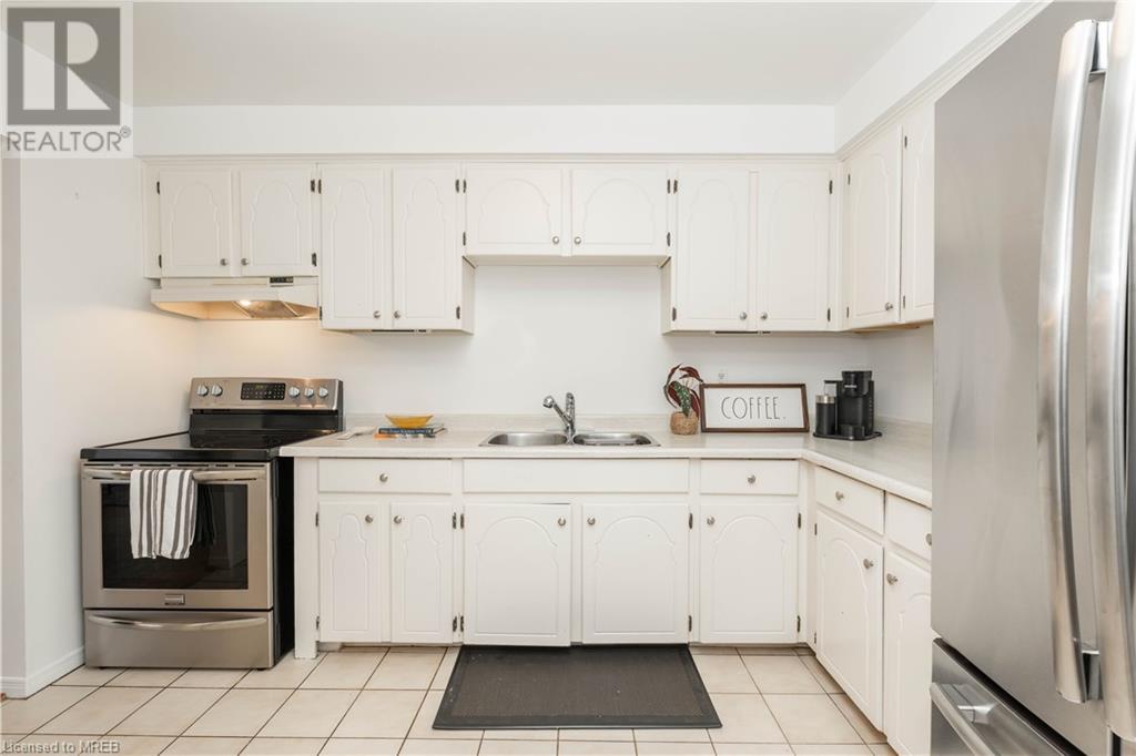 725 Vermouth Avenue Unit# 54, Mississauga, Ontario  L5A 3X5 - Photo 8 - 40565788