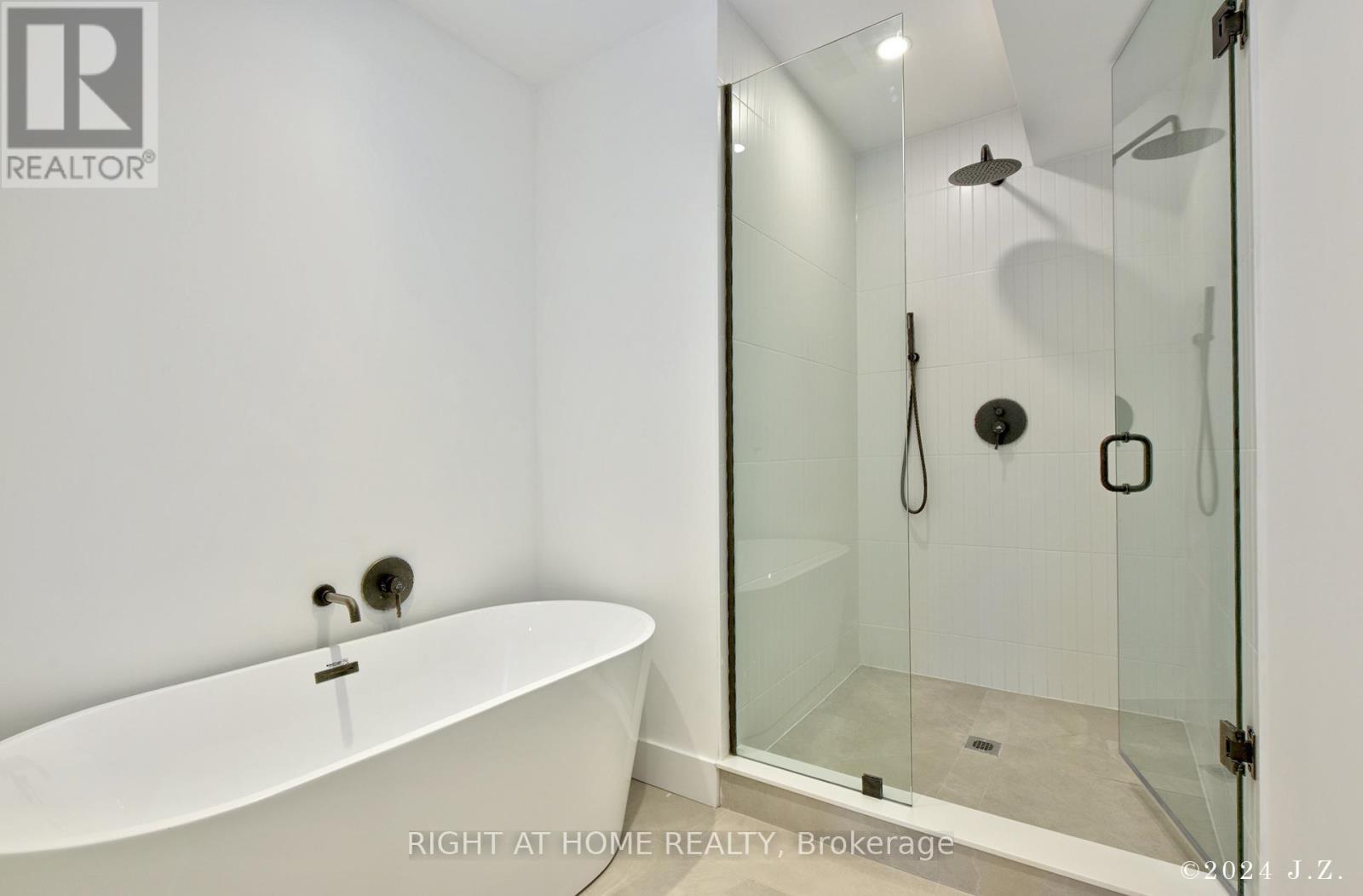 50A Lanark, Toronto, 4 Bedrooms Bedrooms, ,4 BathroomsBathrooms,Single Family,For Rent,Lanark,C8202972