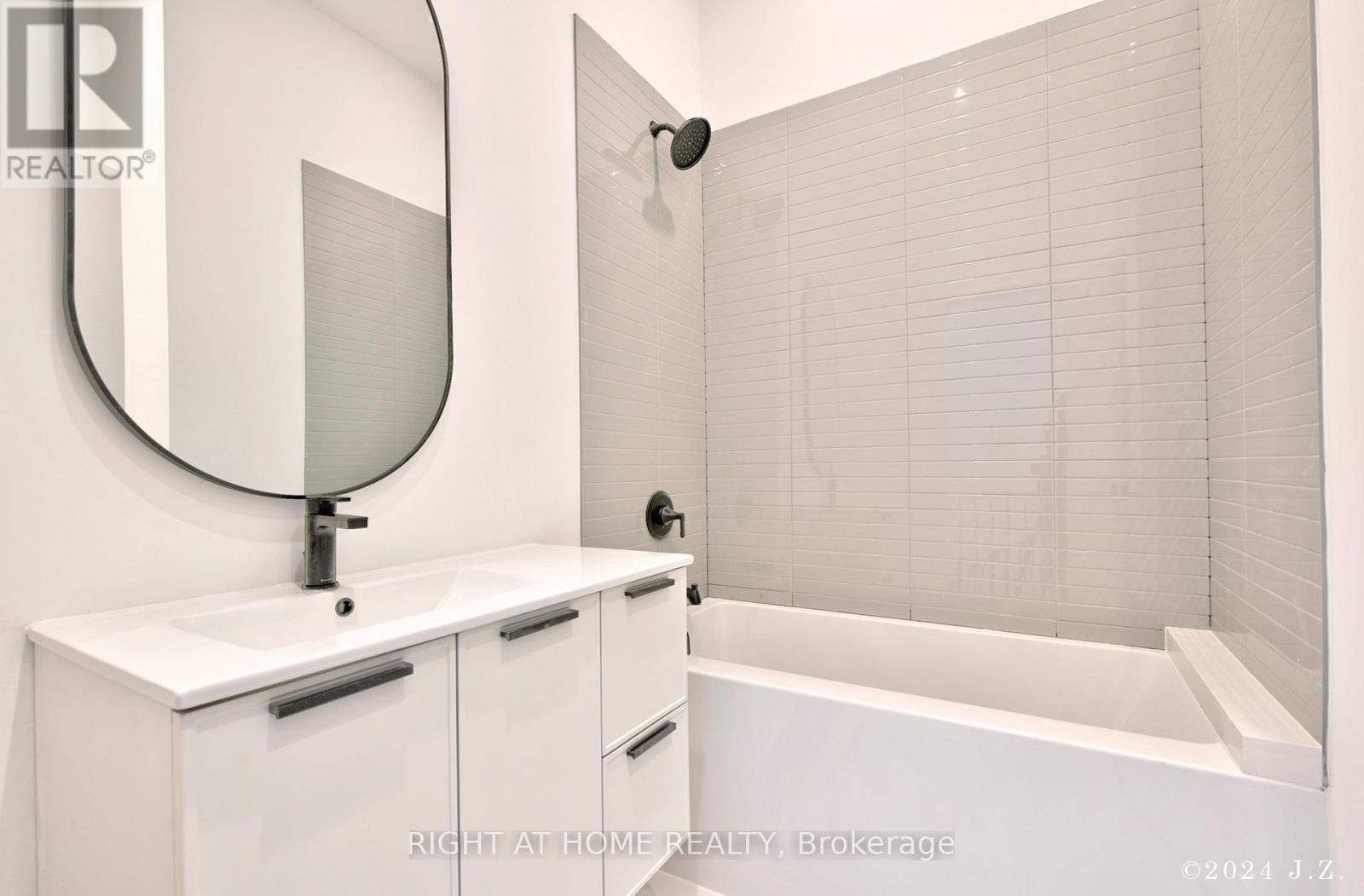 50A Lanark, Toronto, 4 Bedrooms Bedrooms, ,4 BathroomsBathrooms,Single Family,For Rent,Lanark,C8202972