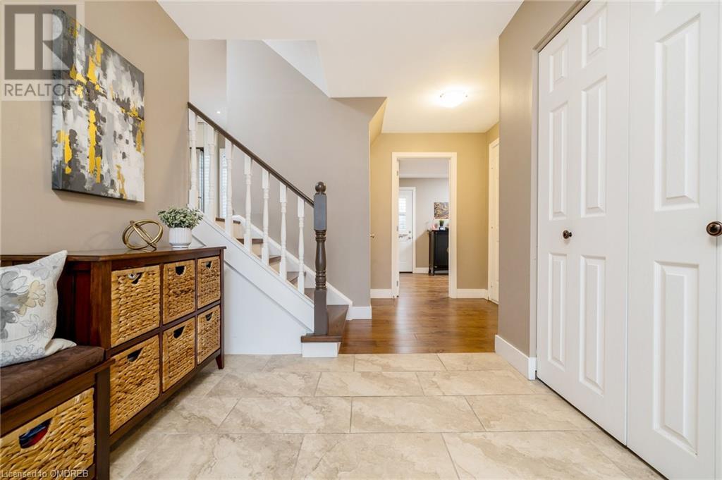 5277 Cindy Lane, Burlington, Ontario  L7L 3Y4 - Photo 7 - 40563259