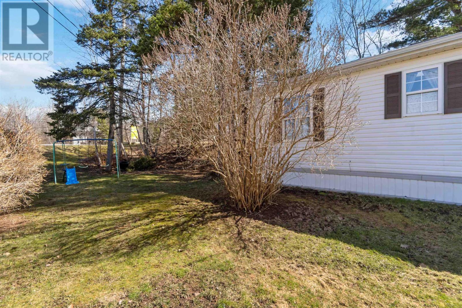 7 Crestwood Court, New Minas, Nova Scotia  B4N 5H9 - Photo 4 - 202406186