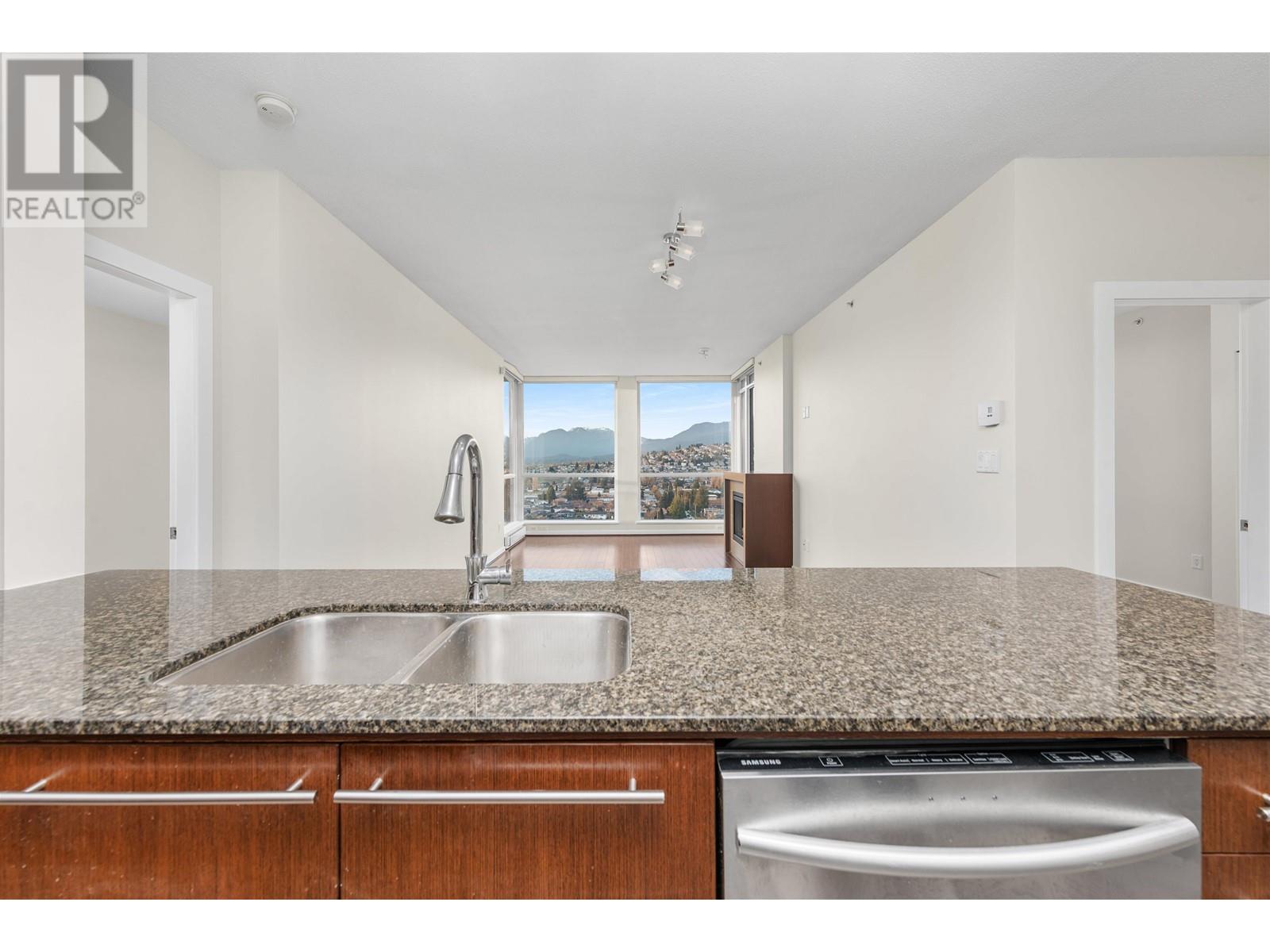 Ph3 4888 Brentwood Drive, Burnaby, British Columbia  V5C 0C6 - Photo 11 - R2866325
