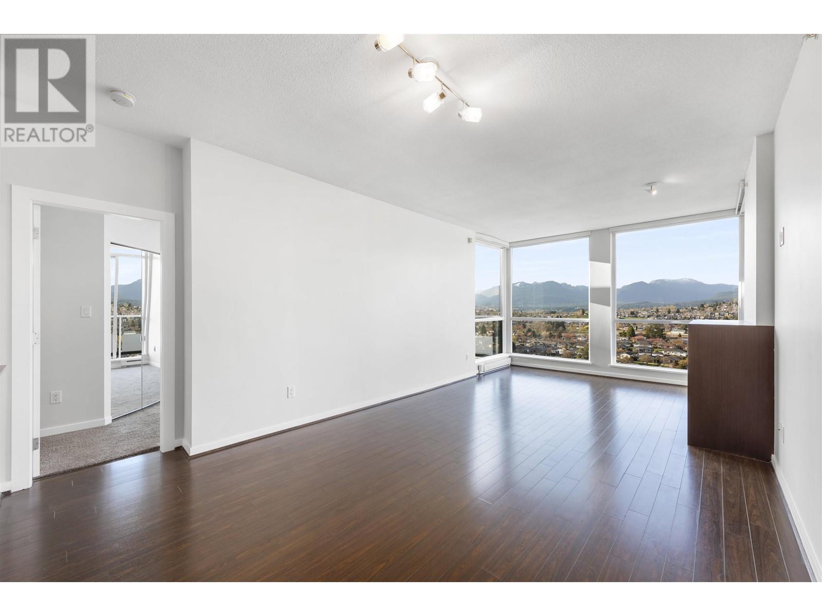 Ph3 4888 Brentwood Drive, Burnaby, British Columbia  V5C 0C6 - Photo 4 - R2866325