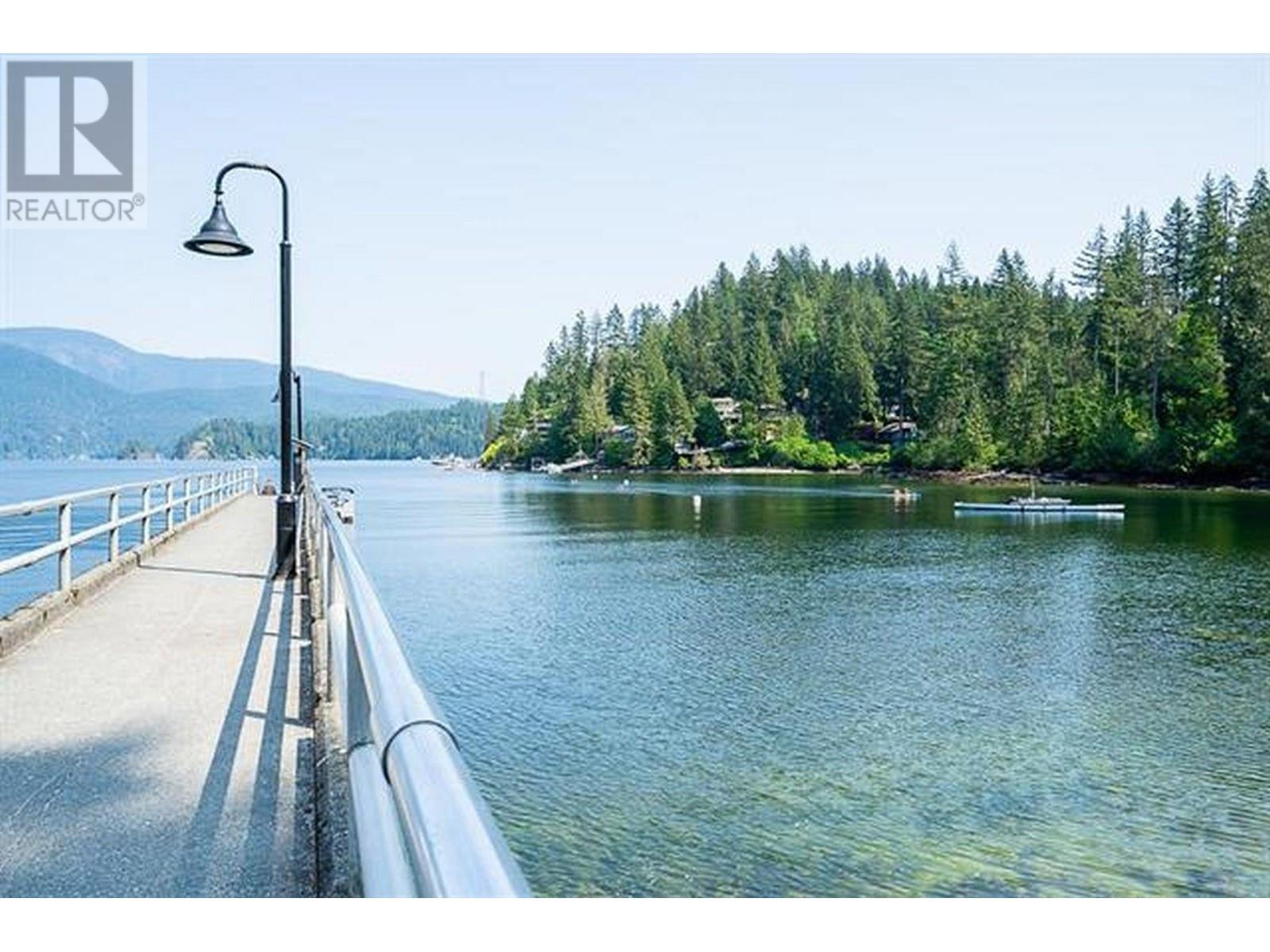 41 4055 Indian River Drive, North Vancouver, British Columbia  V7G 2R7 - Photo 26 - R2866347