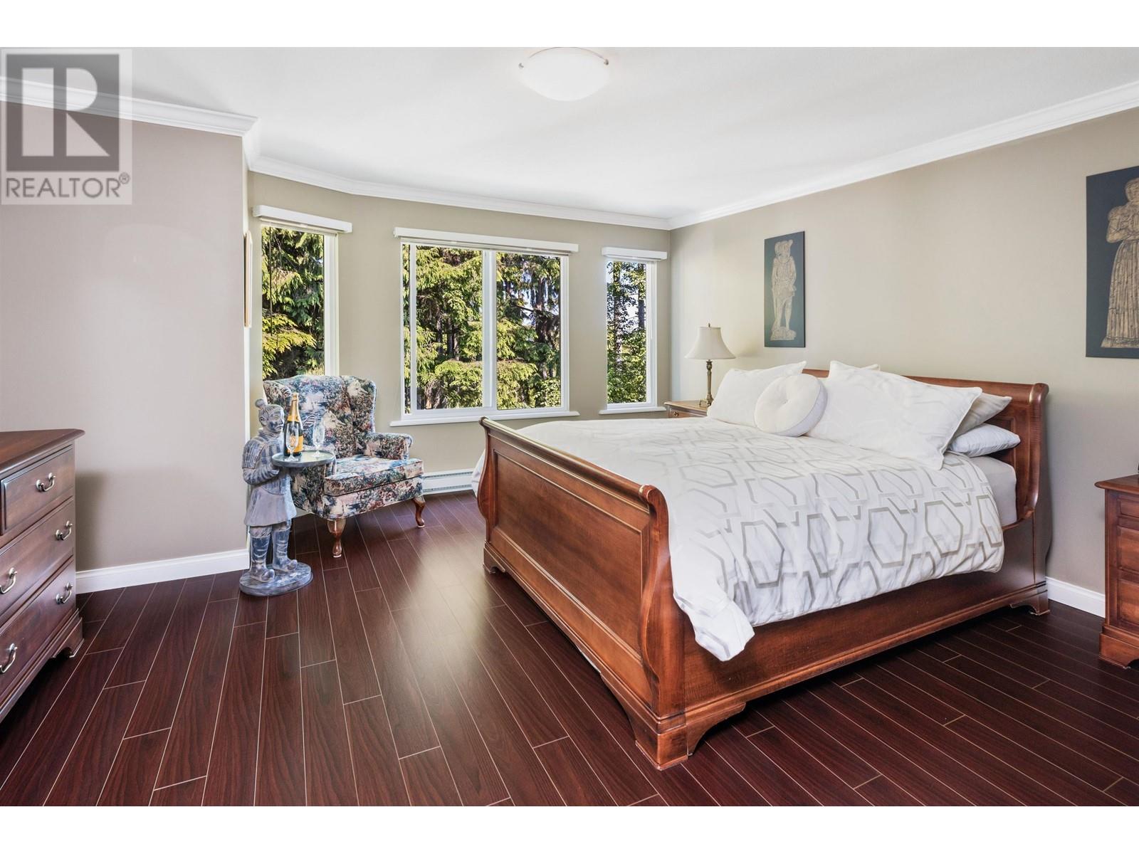 2205 Parkway Boulevard, Coquitlam, British Columbia  V3E 3P8 - Photo 20 - R2866365