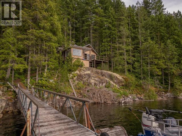 9302 Powell Lake, Powell River, British Columbia    - Photo 10 - 17937