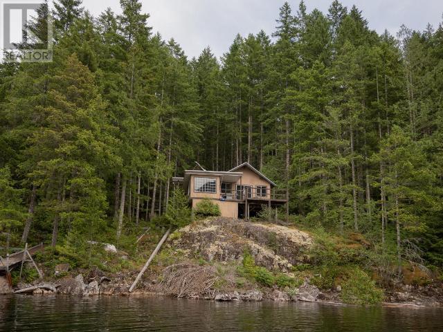 9302 Powell Lake, Powell River, British Columbia    - Photo 35 - 17937