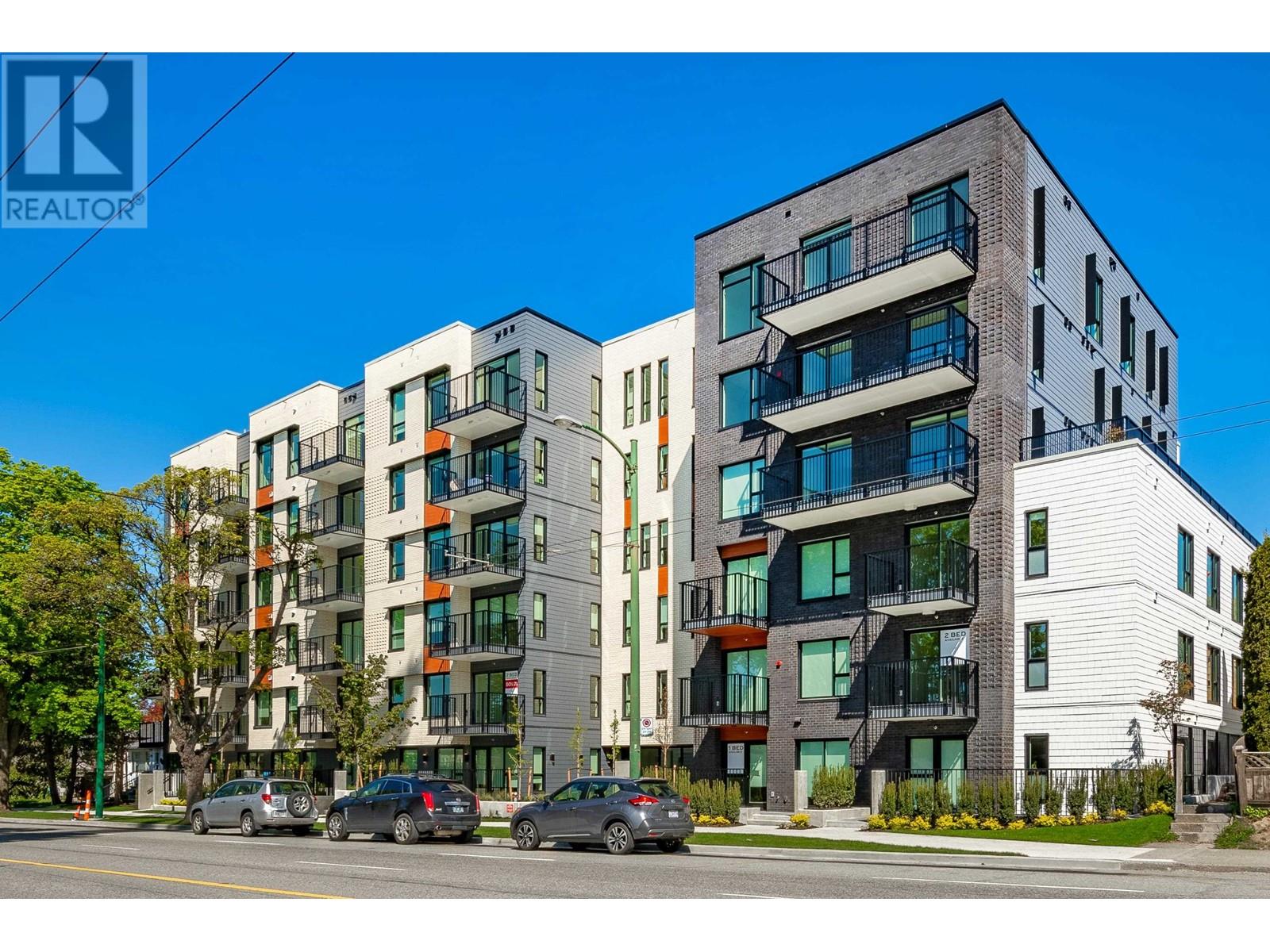 203 2235 E Broadway Street, Vancouver, British Columbia  V5N 1W8 - Photo 1 - R2865961