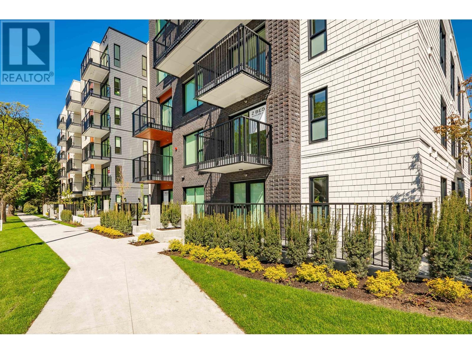 203 2235 E Broadway Street, Vancouver, British Columbia  V5N 1W8 - Photo 2 - R2865961