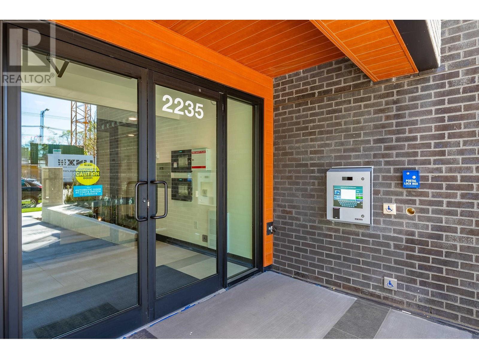 513 2235 E Broadway Street, Vancouver, British Columbia  V5N 1W8 - Photo 4 - R2865941