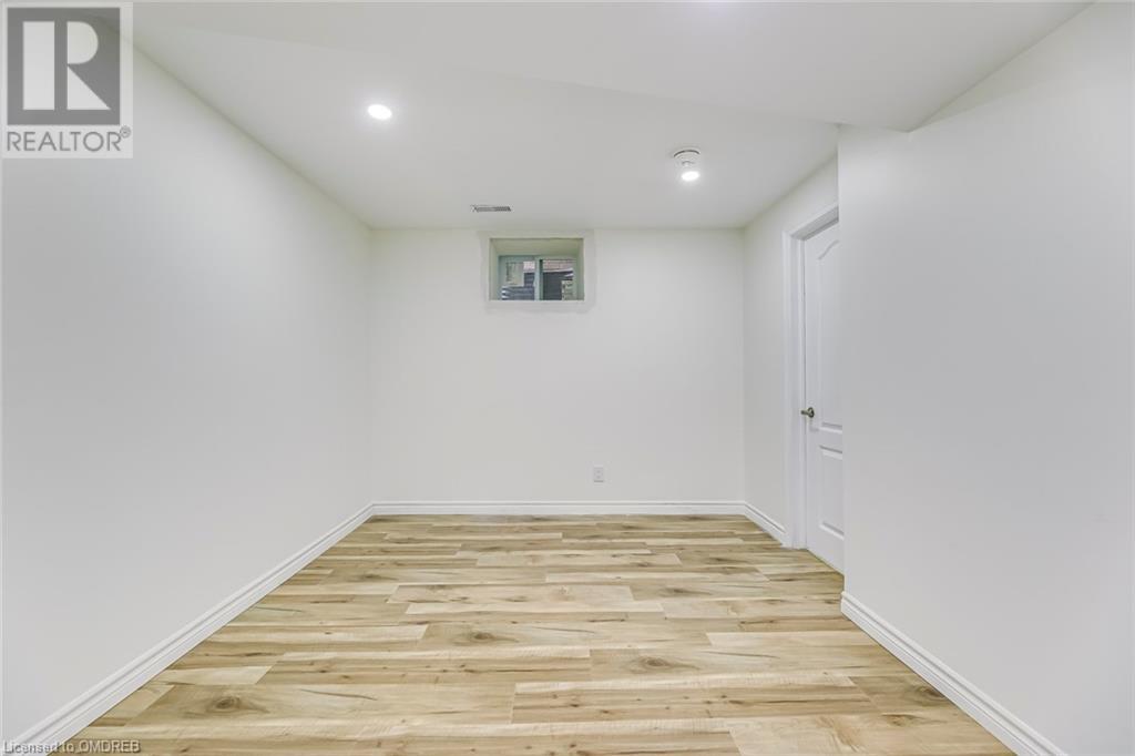 1393 Day Terrace Unit# Bsmt, Milton, Ontario  L9E 1E2 - Photo 12 - 40566589