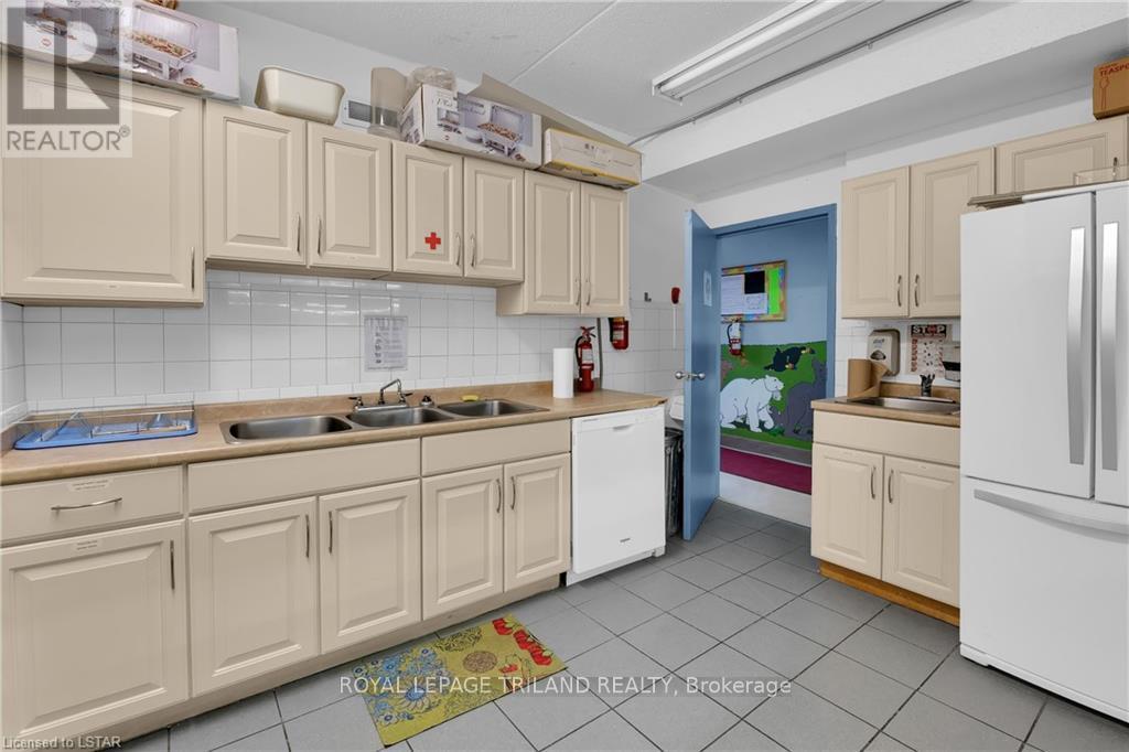 352 County Rd 2 Highway Rd, Lakeshore, Ontario  N0R 1A0 - Photo 39 - X8203506