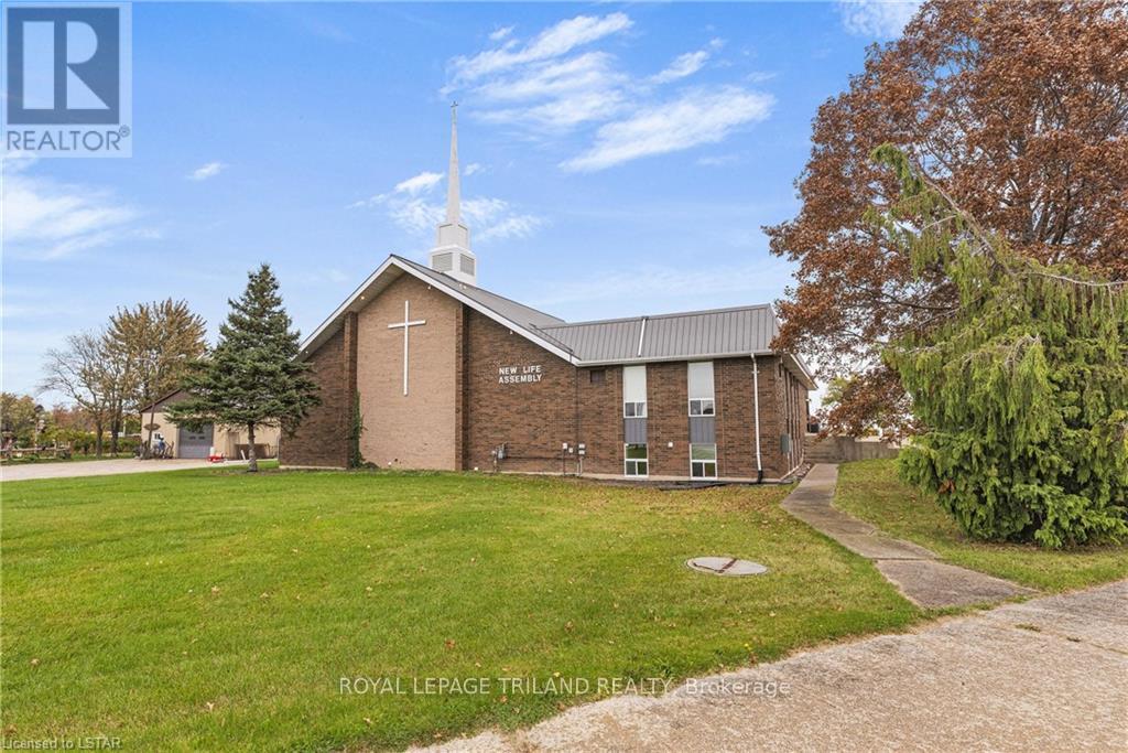 352 County Rd 2 Highway Rd, Lakeshore, Ontario  N0R 1A0 - Photo 4 - X8203506