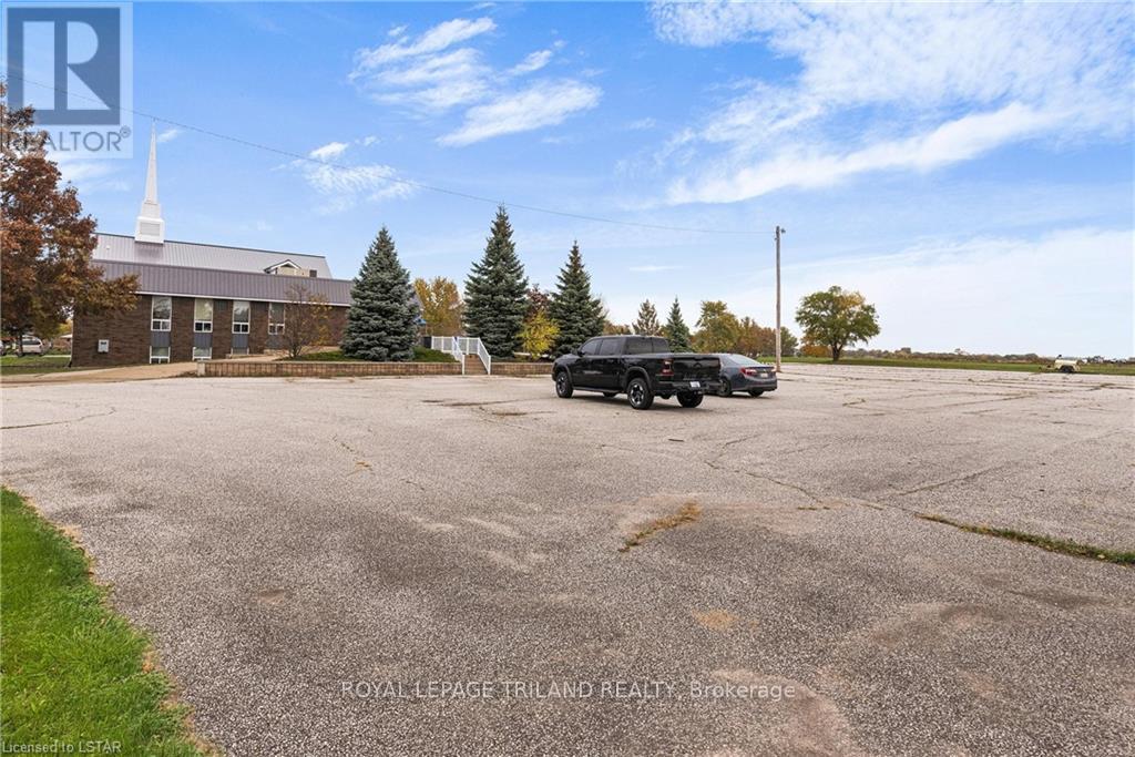 352 County Rd 2 Highway Rd, Lakeshore, Ontario  N0R 1A0 - Photo 6 - X8203506