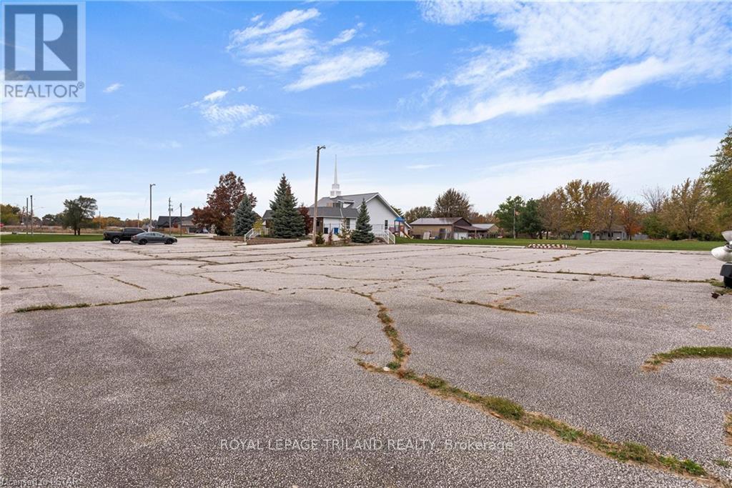 352 County Rd 2 Highway Rd, Lakeshore, Ontario  N0R 1A0 - Photo 8 - X8203506