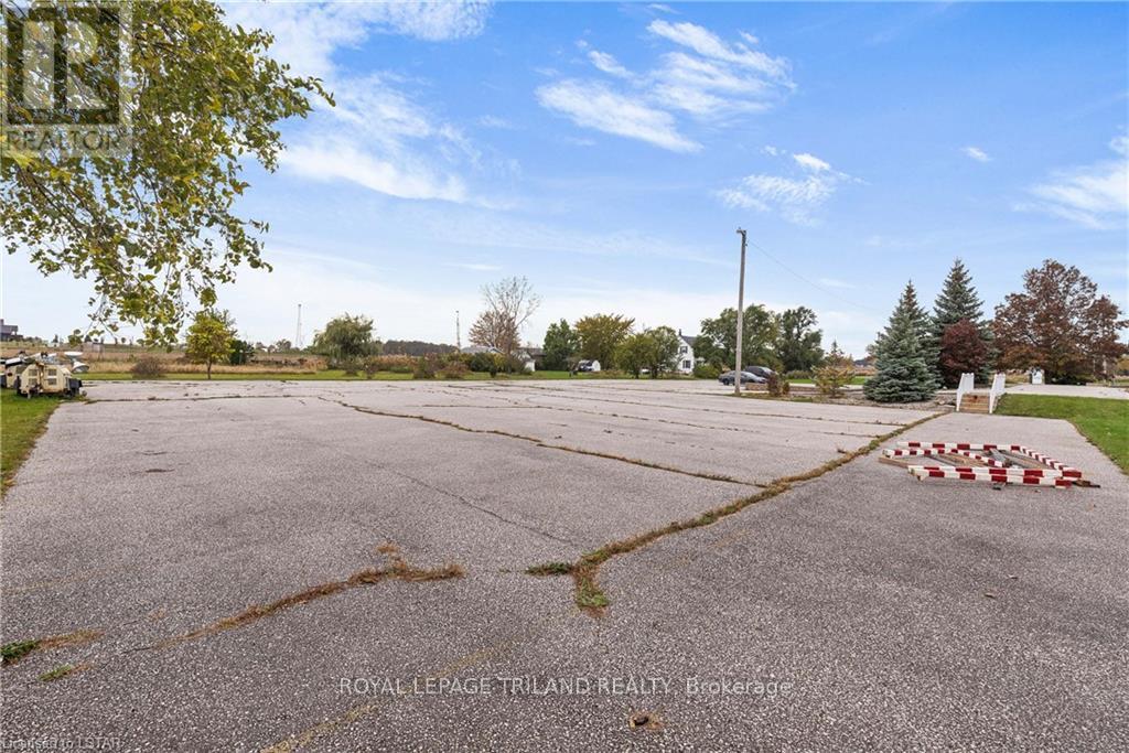 352 County Rd 2 Highway Rd, Lakeshore, Ontario  N0R 1A0 - Photo 9 - X8203506