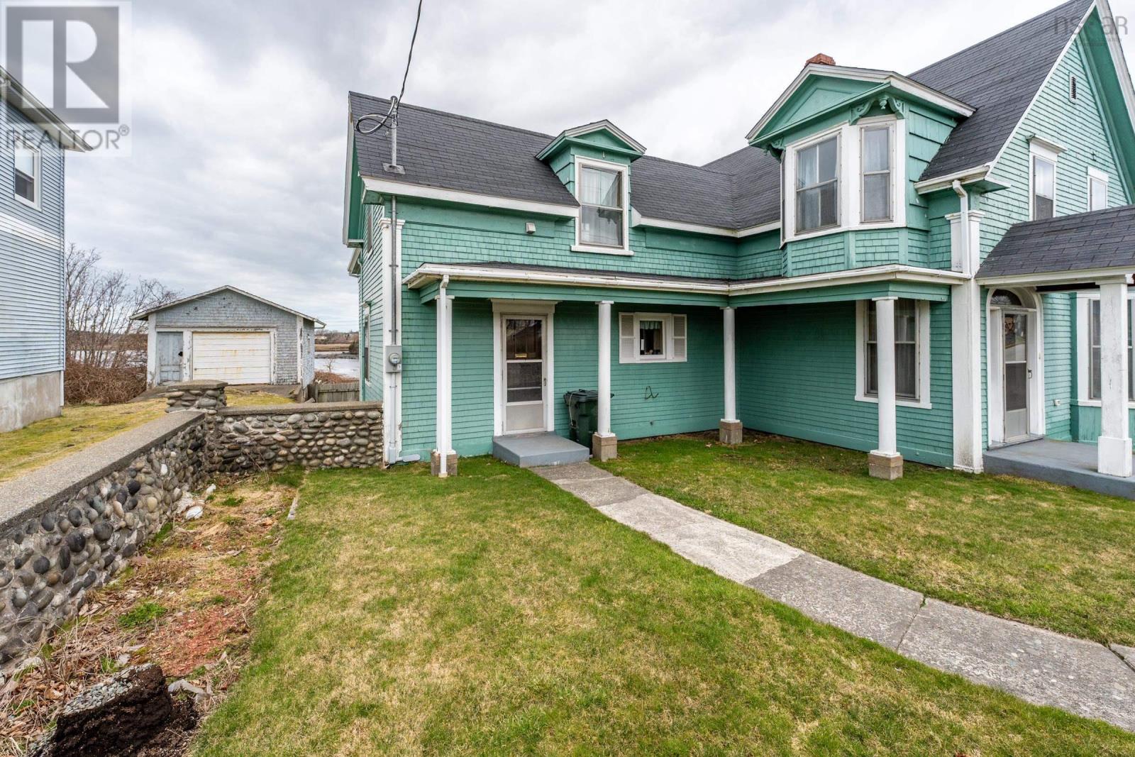 512 Main Street, Yarmouth, Nova Scotia  B5A 1H7 - Photo 3 - 202406208