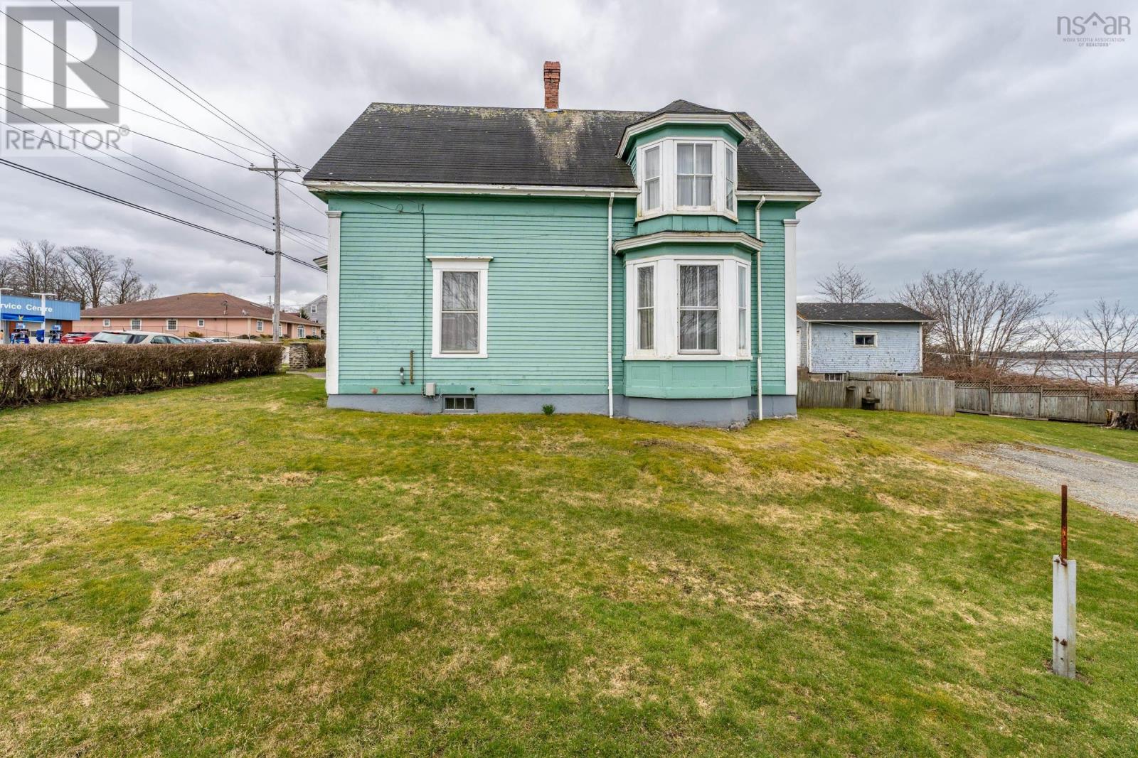 512 Main Street, Yarmouth, Nova Scotia  B5A 1H7 - Photo 5 - 202406208